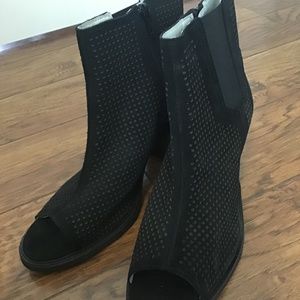 ⭐️SALE⭐️Your Best Booties - Bos & Co Black